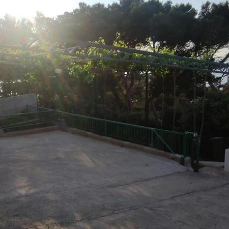 Apartments Vlado - 50M From The Sea Rogač 외부 사진